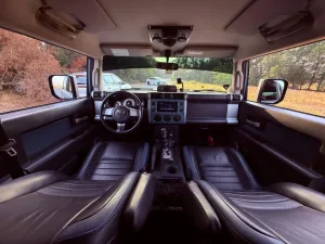 2017 Toyota FJ Cruiser GXR