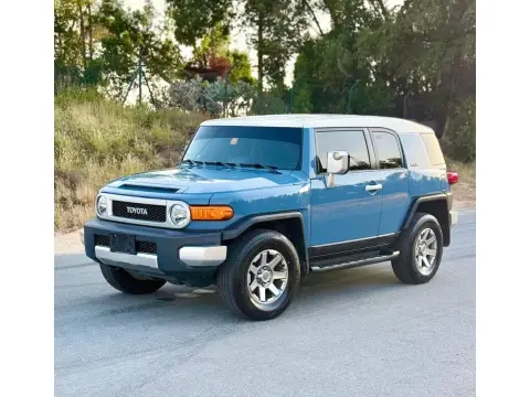 2017 Toyota FJ Cruiser GXR