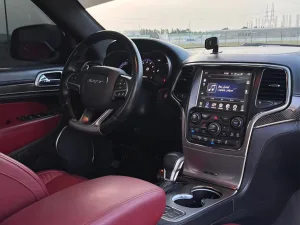 2017 جييب جراند شيروكي SRT