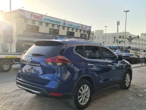 2020 نيسان روج SV