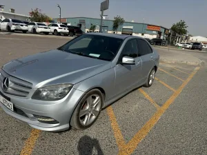 2011 مرسيدس-بنز آلفئة - C C300