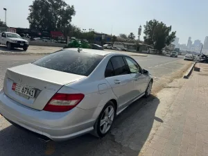 2011 مرسيدس-بنز آلفئة - C C300