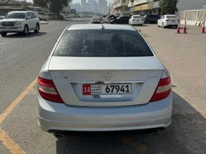 2011 مرسيدس-بنز آلفئة - C C300