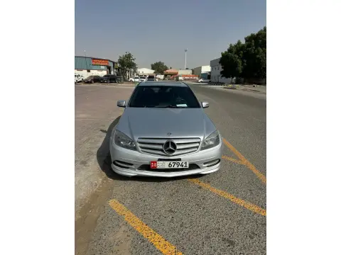 2011 مرسيدس-بنز آلفئة - C C300