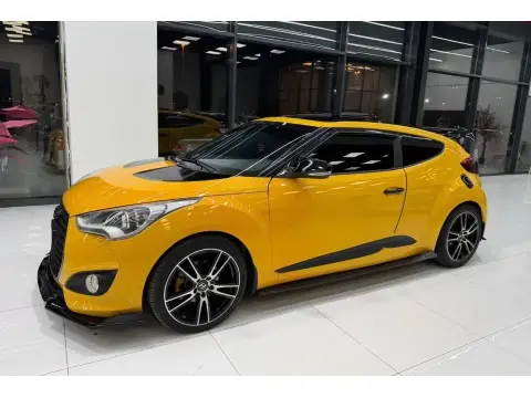 2017 Hyundai Veloster GLS
