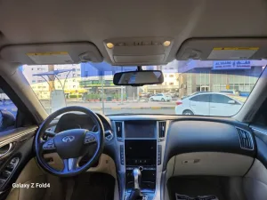 2017 إنفينيتي كيو٥٠ Red Sport 400