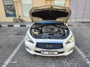 2017 إنفينيتي كيو٥٠ Red Sport 400