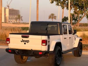2021 جييب جلاديتير Sport S.