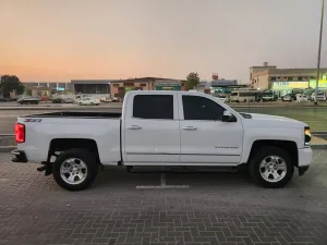 2018 شيفروليه سيلفرادو Custom