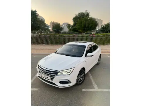 2022 ام جي ٥ No Trim