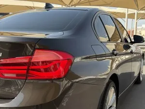 2016 بي أم دابليو الفئة - 3 320i