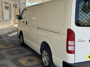 2023 تويوتا هياس Commuter GL