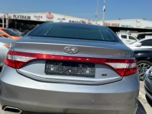 2016 هيونداي أزيرا GL