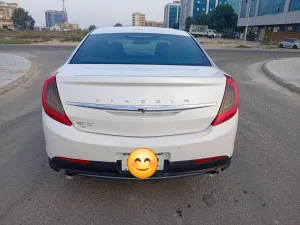 2015 لينكولن ام كي اس No Trim