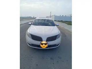 2015 Lincoln MKS in Umm Al Quwain used car
