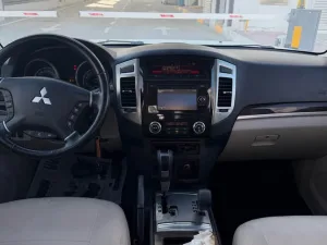 2017 Mitsubishi Pajero GLS