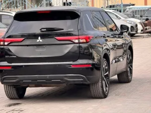 2022 Mitsubishi Outlander SEL Black Edition