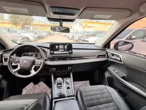 2022 Mitsubishi Outlander SEL Black Edition