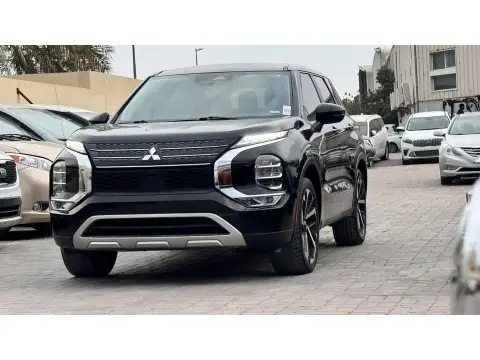 2022 Mitsubishi Outlander SEL Black Edition