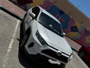 2023 تويوتا راف ٤ EX