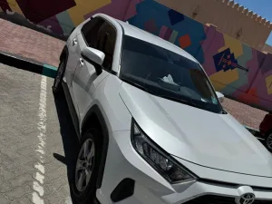 2023 تويوتا راف ٤ EX