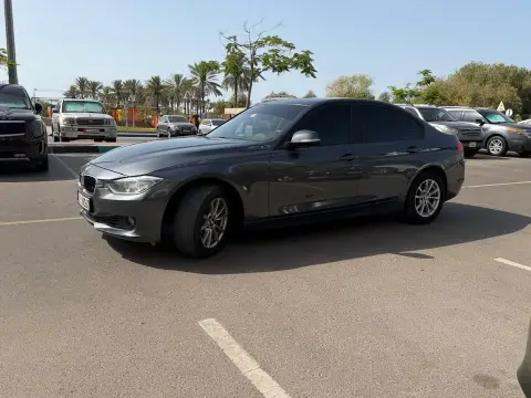 2013 بي أم دابليو الفئة - 3 320i