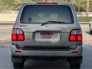 2000 Lexus LX 470 No Trim