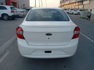 2020 فورد فيجو Titanium