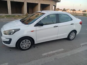 2020 فورد فيجو Titanium