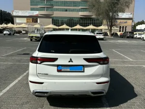 2024 Mitsubishi Outlander SEL Touring Package