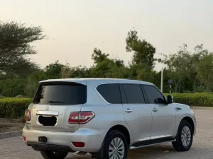 2015 نيسان باترول LE TITANIUM