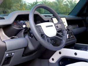 2025 Land Rover Defender Octa