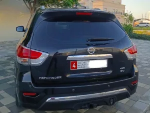 2015 نيسان باثفايندر LE