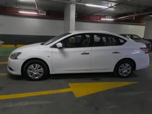 2014 نيسان سنترا Midnight Edition