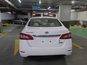 2014 نيسان سنترا Midnight Edition
