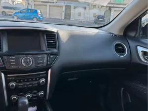 2019 نيسان باثفايندر XE