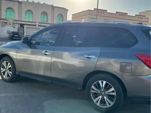 2019 نيسان باثفايندر XE