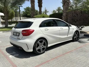 2015 مرسيدس-بنز الفئة - A A250