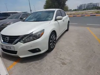 2017 Nissan Altima في Umm Al Quwain سيارة مستعملة