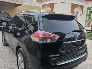 2015 نيسان روج Platinum