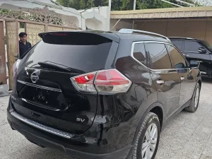2015 نيسان روج Platinum