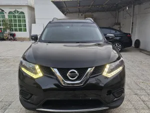 2015 نيسان روج Platinum