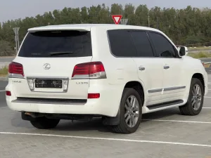 2013 Lexus LX 570 No Trim