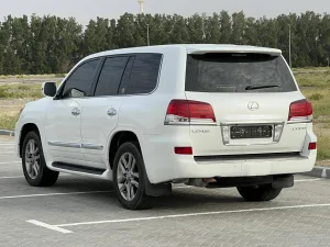 2013 Lexus LX 570 No Trim