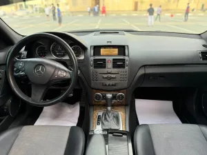 2010 Mercedes-Benz C-Class C200