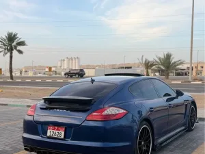 2011 بورش باناميرا 4 Platinum Edition