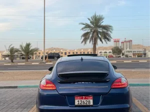 2011 بورش باناميرا 4 Platinum Edition