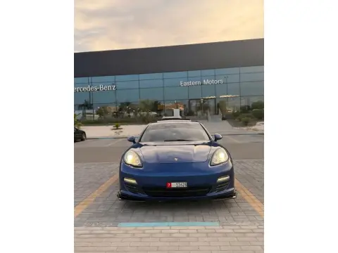 2011 بورش باناميرا 4 Platinum Edition