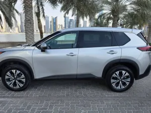 2021 نيسان روج SV