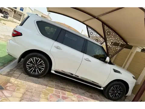 2020 Nissan Patrol SE TITANIUM